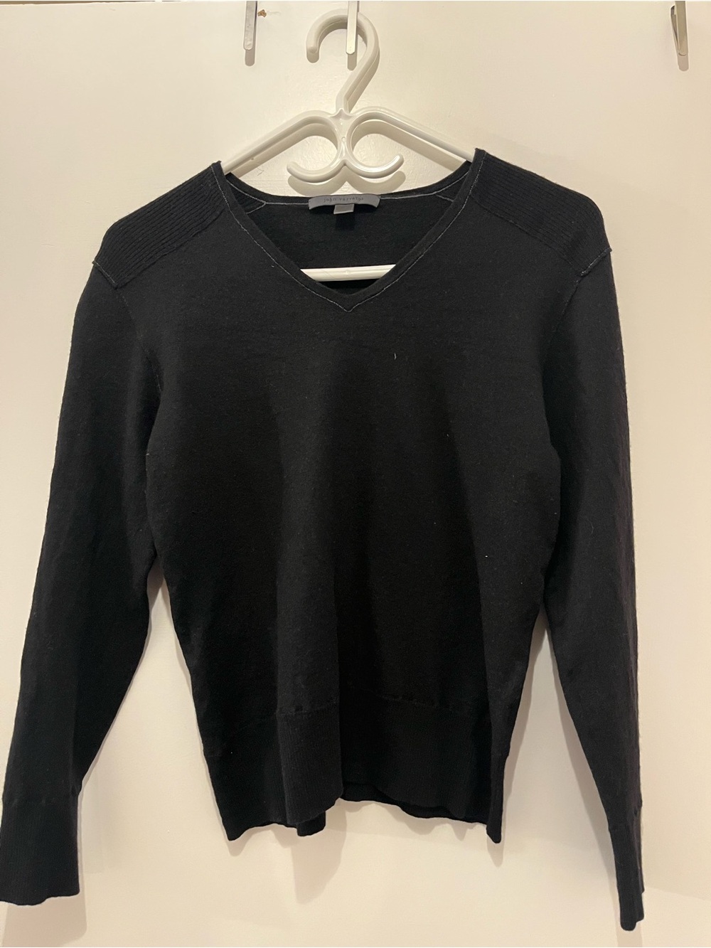John Varvatos Black V-Neck Sweater Top